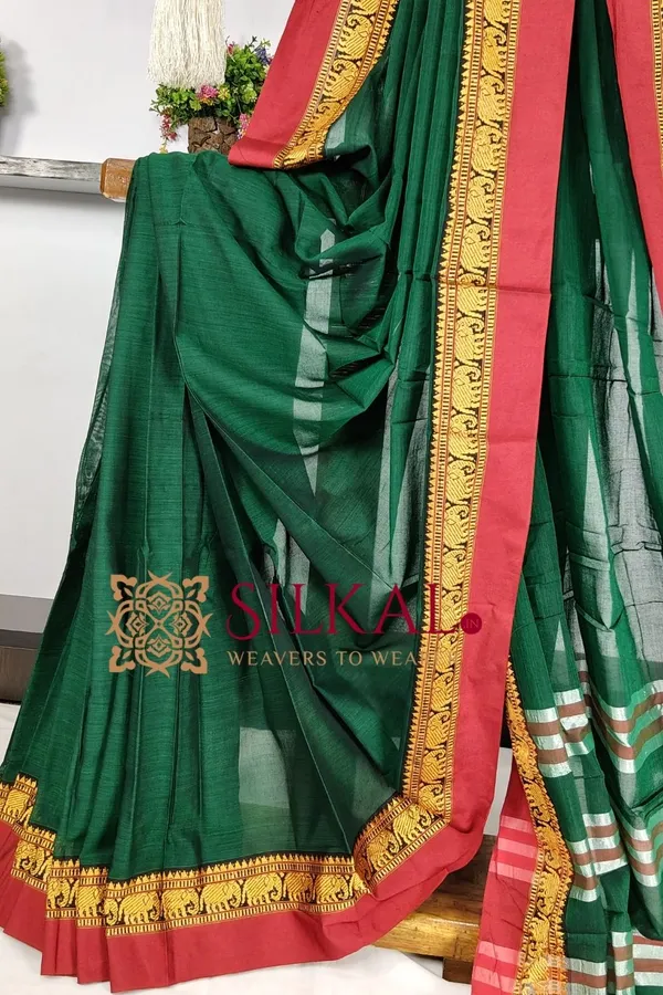 Narayan_Peth_Plain_Cotton_Saree_With_Patti_Pallu_Saree_Code-_SKL3135
