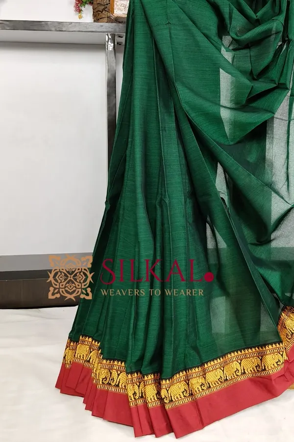 Narayan_Peth_Plain_Cotton_Saree_With_Patti_Pallu_Saree_Code-_SKL3135