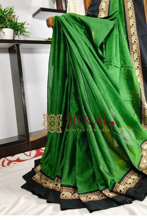 Narayan_Peth_Plain_Cotton_Saree_With_Patti_Pallu_Saree_Code-_SKL3137