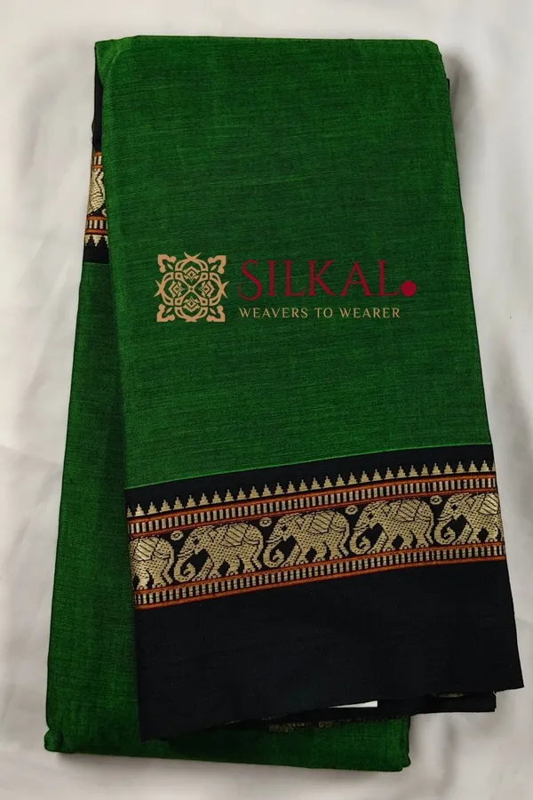 Narayan_Peth_Plain_Cotton_Saree_With_Patti_Pallu_Saree_Code-_SKL3137