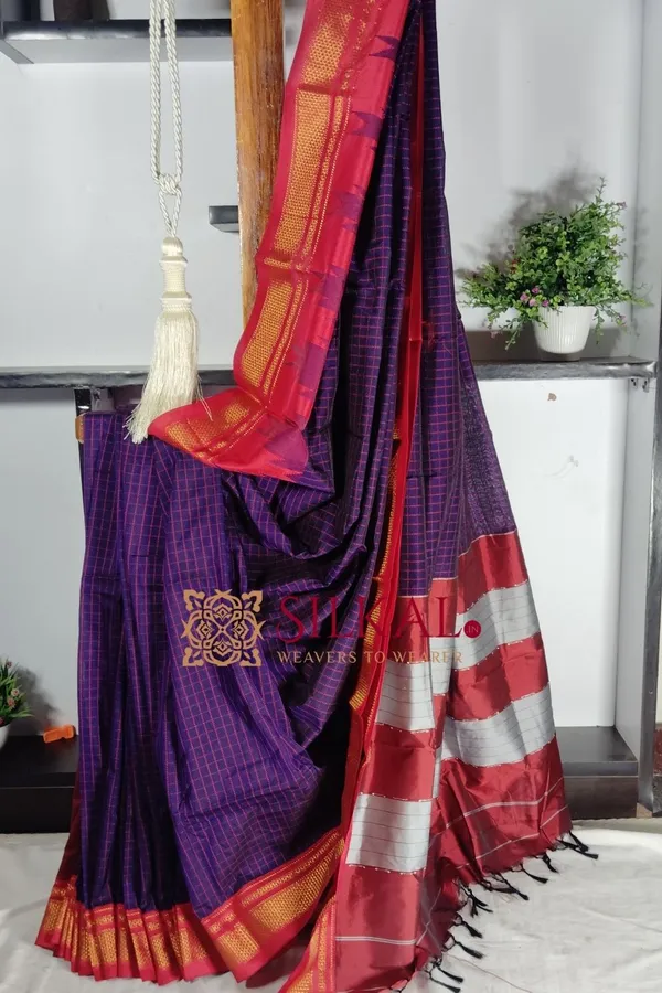 One_Side_Border_Chandarana_Temple_Saree_SKL_1949