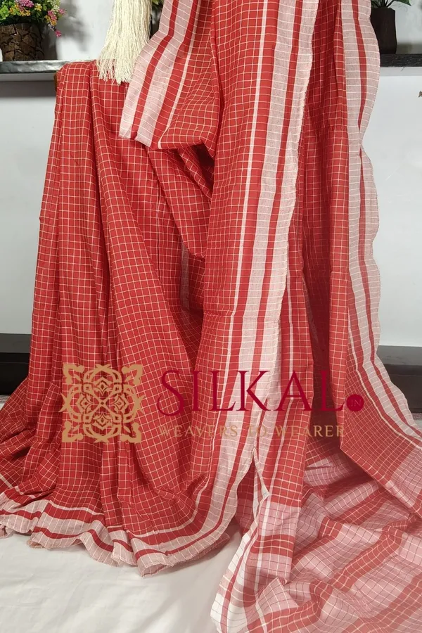 Patteda_Anchu_Checks_With_Plain_Border_Saree_SKL03326