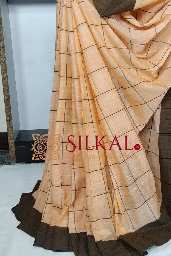 Patteda_Anchu_Checks_With_Plain_Border_Saree_Code-_SKL03464