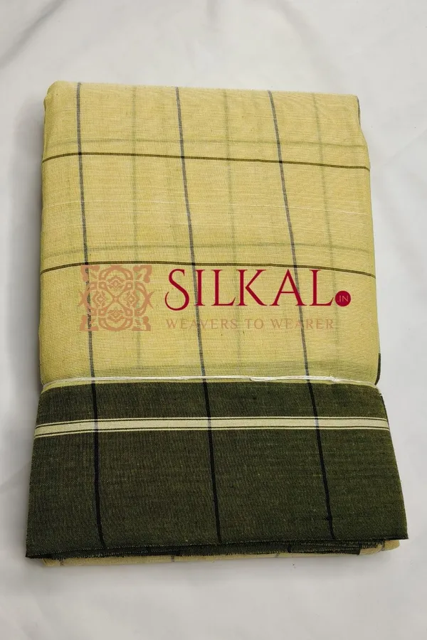 Patteda_Anchu_Checks_With_Plain_Border_Saree_Code-_SKL03463