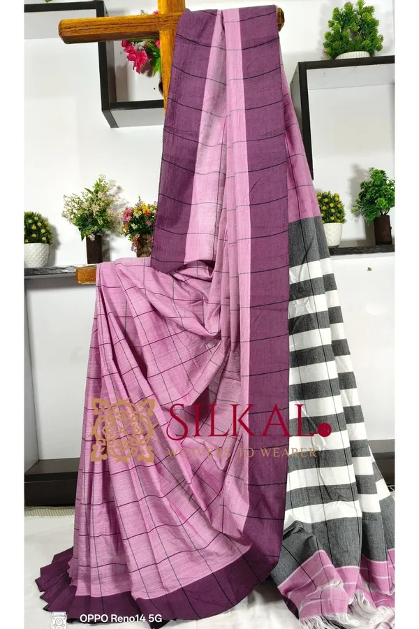 Patteda_Anchu_Checks_With_Plain_Border_Saree_Code-_SKL03303