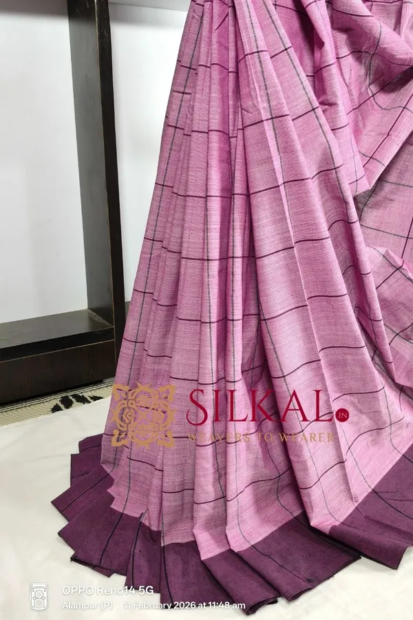 Patteda_Anchu_Checks_With_Plain_Border_Saree_Code-_SKL03303