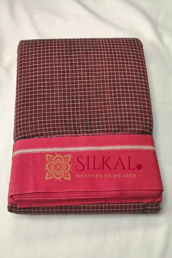 Patteda_Anchu_Checks_With_Plain_Border_Saree_Code-_SKL03578