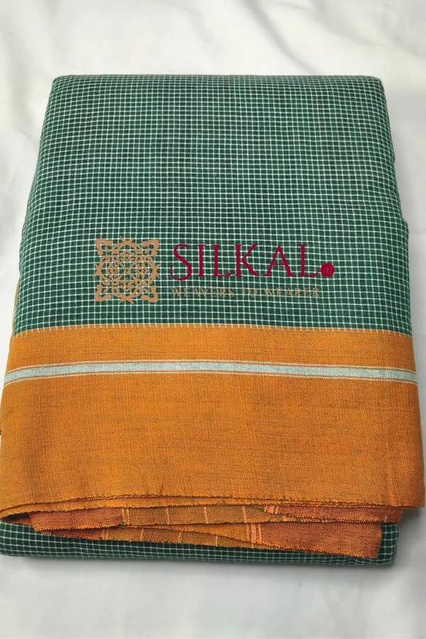 Patteda_Anchu_Checks_With_Plain_Border_Saree_Code-_SKL03579