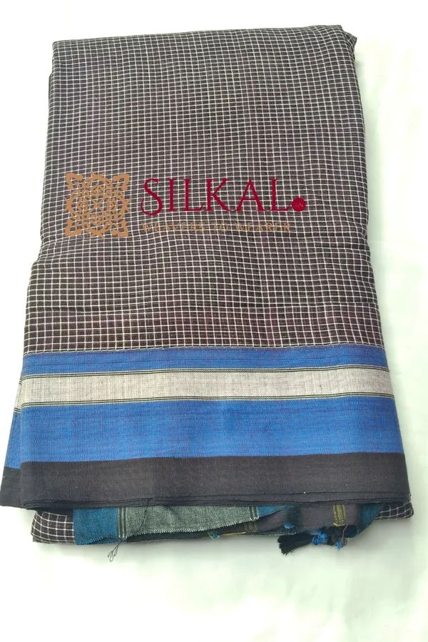 Patteda_Anchu_Checks_With_Plain_Border_Saree_Code-_SKL03588