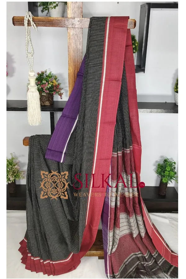 Patteda_Anchu_Checks_With_Plain_Border__SKL03813