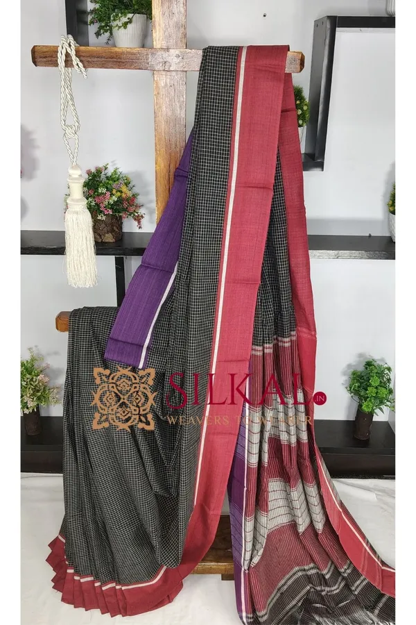 Patteda_Anchu_Checks_With_Plain_Border__SKL03813