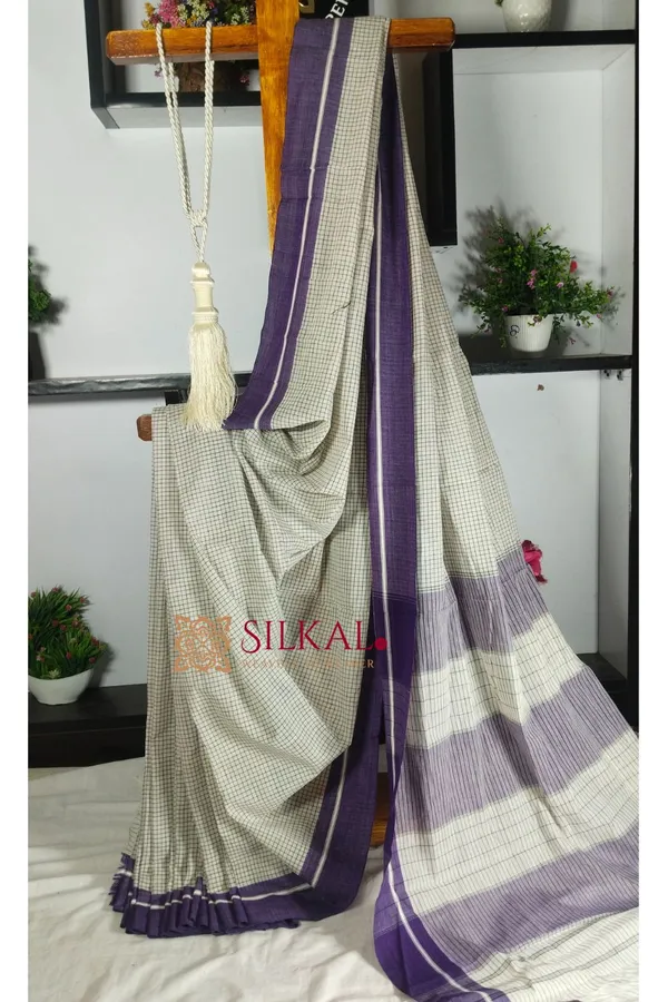 Patteda_Anchu_Checks_With_Plain_Border_Saree_Code-_SKL1496
