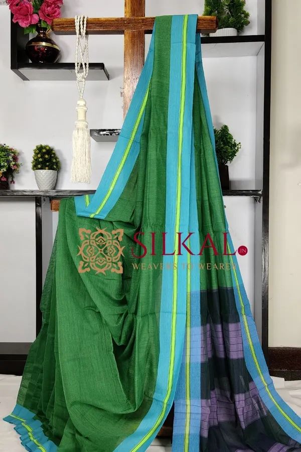 Patteda_Anchu_Plain_Design_With_Plain_Border_Saree_Code-_SKL03561