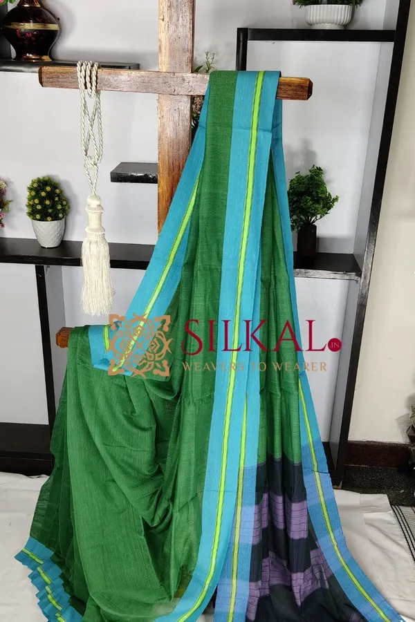 Patteda_Anchu_Plain_Design_With_Plain_Border_Saree_Code-_SKL03561