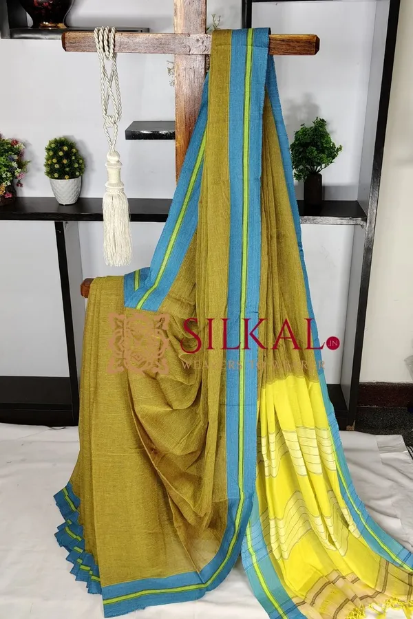 Patteda_Anchu_Plain_Design_With_Plain_Border_Saree_Code-_SKL03562