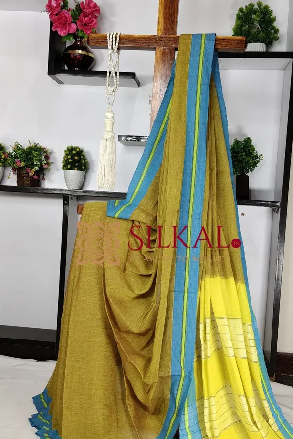 Patteda_Anchu_Plain_Design_With_Plain_Border_Saree_Code-_SKL03562