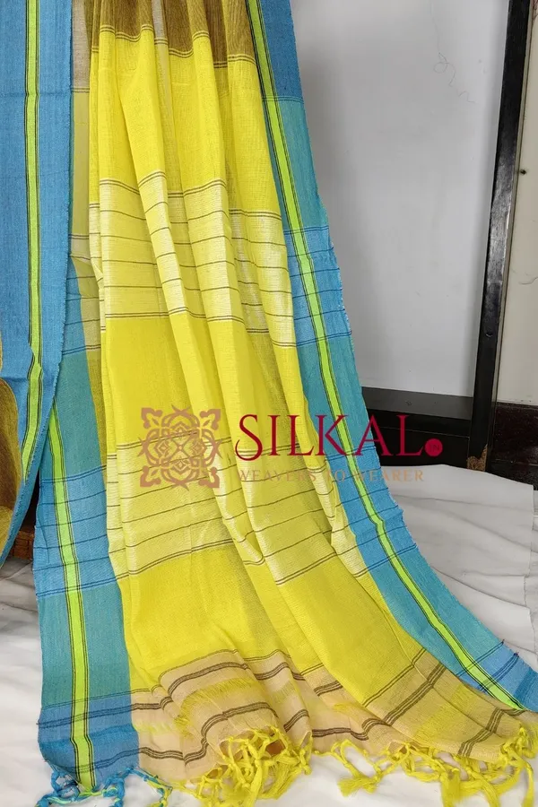 Patteda_Anchu_Plain_Design_With_Plain_Border_Saree_Code-_SKL03562