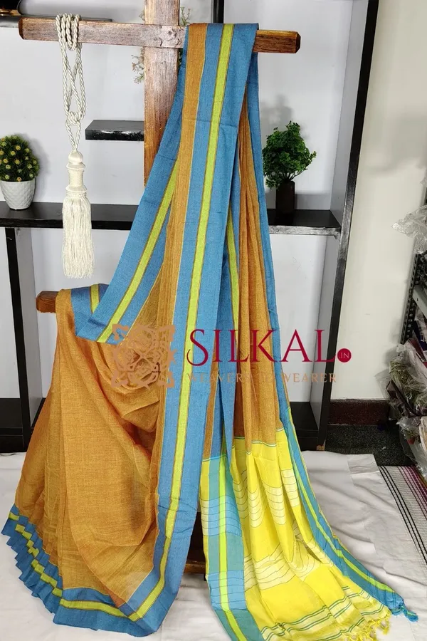 Patteda_Anchu_Plain_Design_With_Plain_Border_Saree_Code-_SKL03563