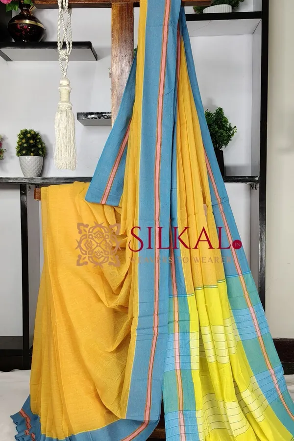 Patteda_Anchu_Plain_Design_With_Plain_Border_Saree_Code-_SKL03567
