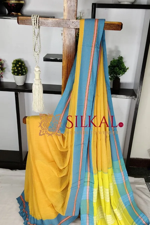 Patteda_Anchu_Plain_Design_With_Plain_Border_Saree_Code-_SKL03567