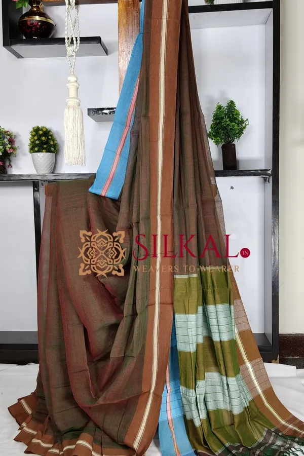 Patteda_Anchu_Plain_Design_With_Plain_Border_Saree_Code-_SKL03568