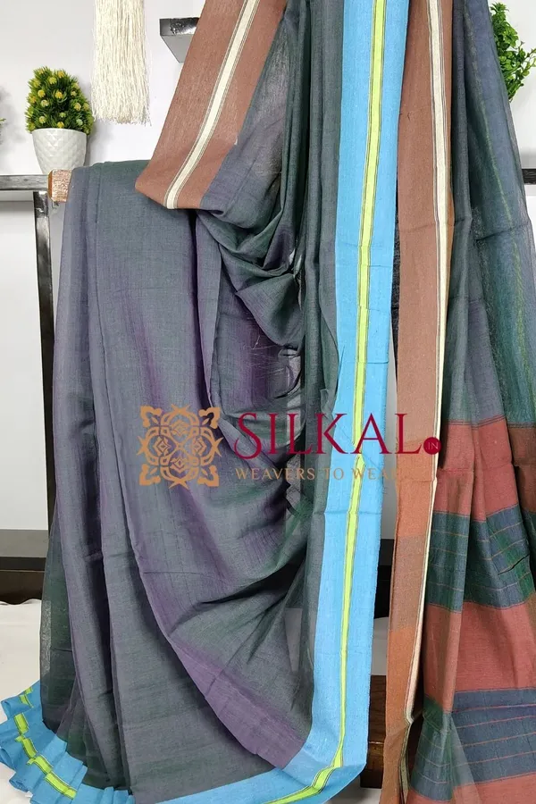 Patteda_Anchu_Plain_Design_With_Plain_Border_Saree_Code-_SKL03569