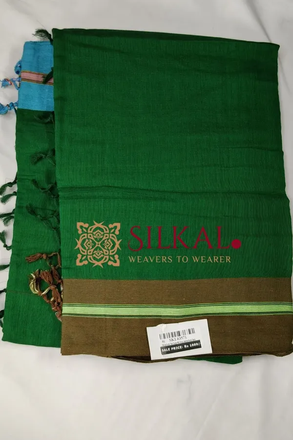 Patteda_Anchu_Plain_Design_With_Plain_Border_Saree_Code-_SKL03571