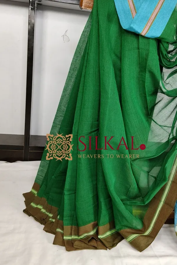 Patteda_Anchu_Plain_Design_With_Plain_Border_Saree_Code-_SKL03571