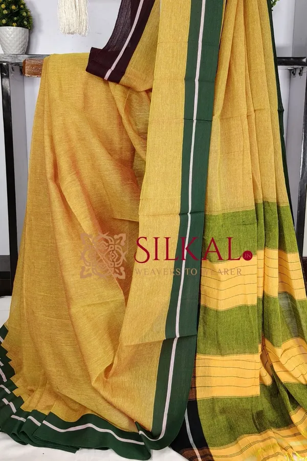 Patteda_Anchu_Plain_Design_With_Plain_Border_Saree_Code-_SKL03572