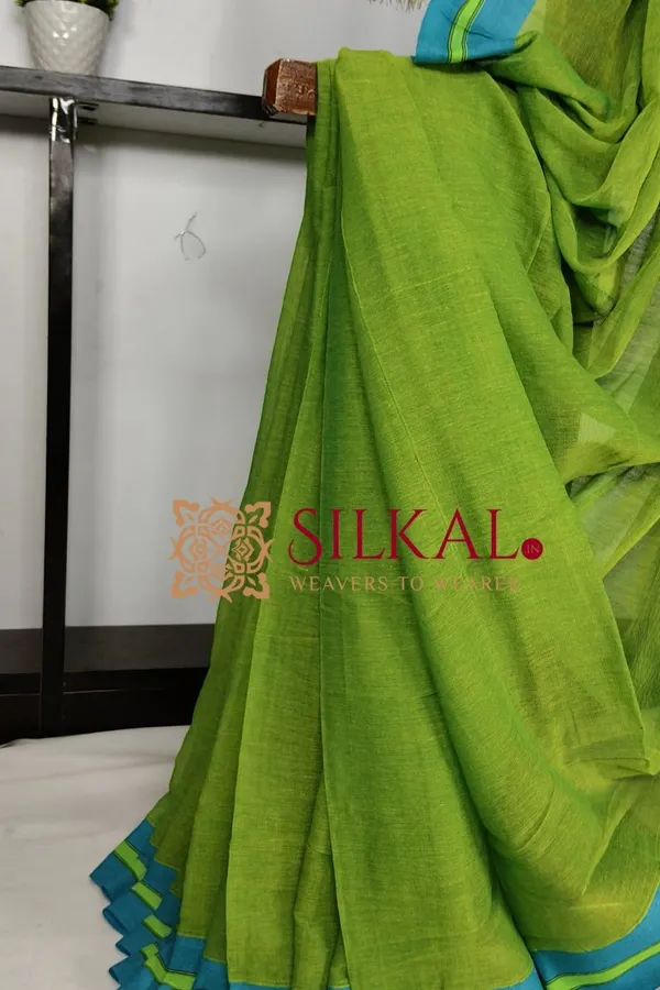 Patteda_Anchu_Plain_Design_With_Plain_Border_Saree_Code-_SKl03565