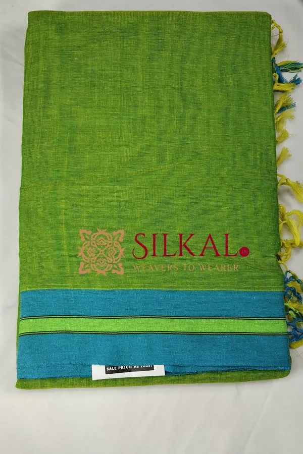 Patteda_Anchu_Plain_Design_With_Plain_Border_Saree_Code-_SKl03565