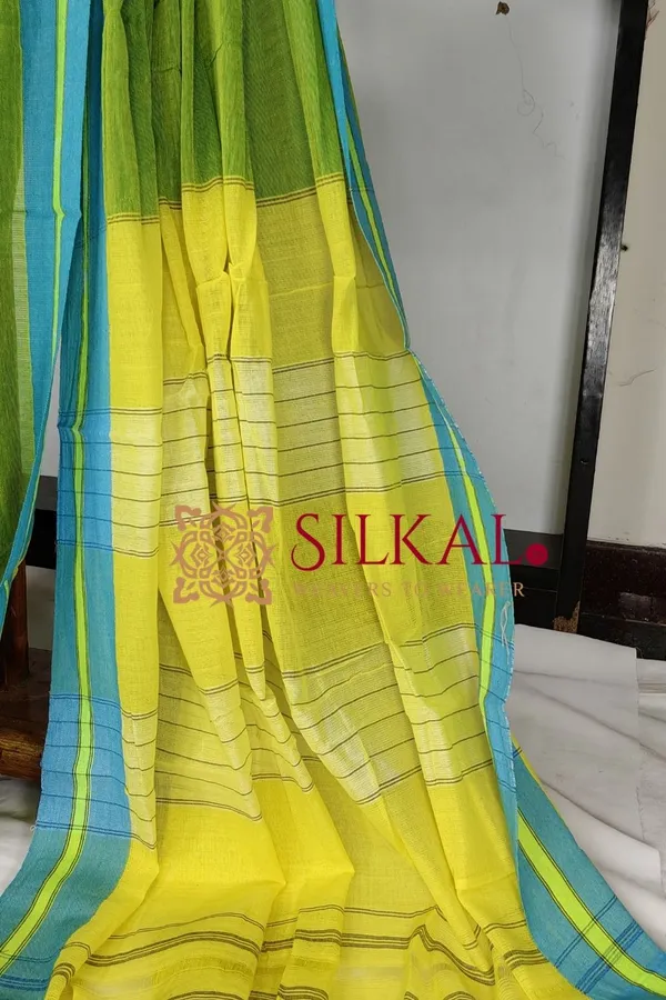 Patteda_Anchu_Plain_Design_With_Plain_Border_Saree_Code-_SKl03565