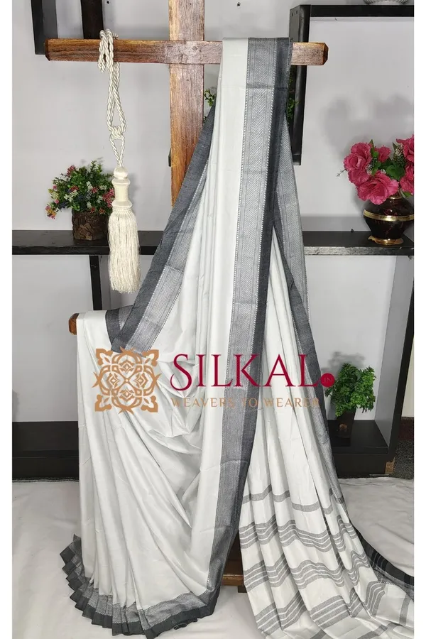 Patteda_Anchu_Pure_Cotton_Saree_SKL03681