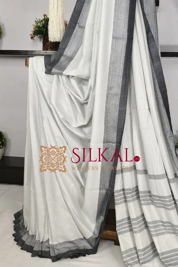 Patteda_Anchu_Pure_Cotton_Saree_SKL03681