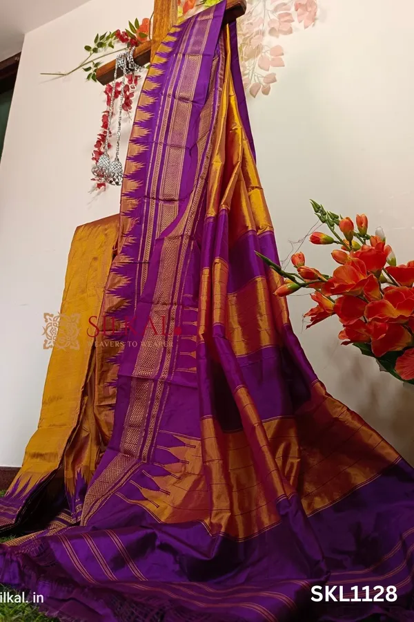 Pure_Silk_Ilkal_Handloom_Saree_Saree_Code-_SKL1877