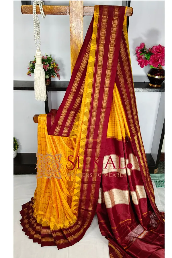 Pure_Silk_Ilkal_Handloom_Saree_Saree_Code-_SKL03828