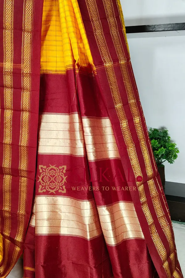 Pure_Silk_Ilkal_Handloom_Saree_Saree_Code-_SKL03828