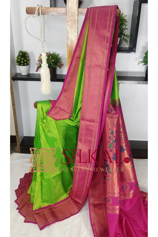 Royal_Paithani_Jari_Butta_Soft_Silk_Saree_SKL03425