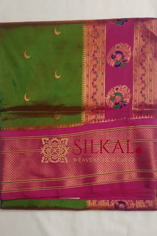 Royal_Paithani_Jari_Butta_Soft_Silk_Saree_SKL03428