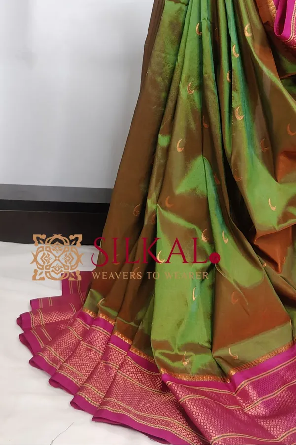 Royal_Paithani_Jari_Butta_Soft_Silk_Saree_SKL03428
