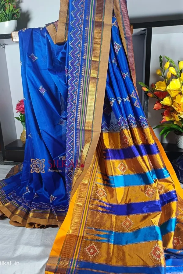 Ilkal_Semi_Silk_With_Kasuti_Saree_Code-_SKL1414