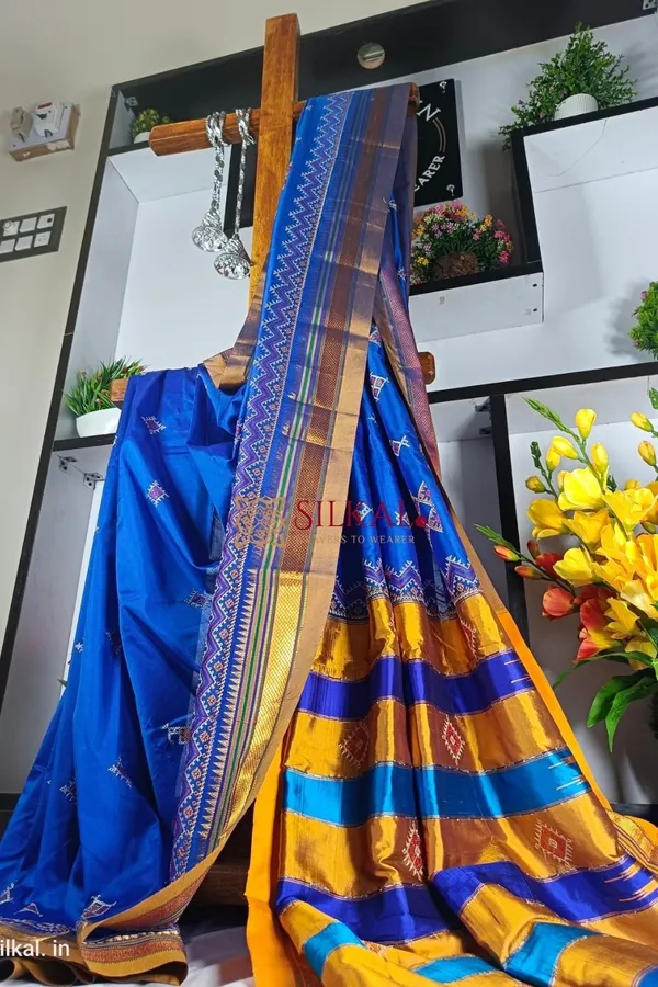 Ilkal_Semi_Silk_With_Kasuti_Saree_Code-_SKL1414