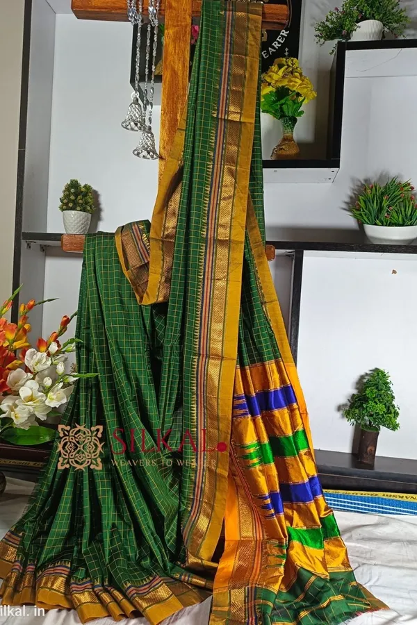 Ilkal_Checked_Mercerized_Silk_Saree_Saree_Code-_SKL1096