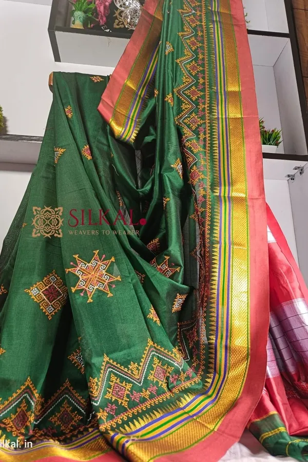 Ilkal_Semi_Silk_With_Kasuti_Saree_Code-_SKL1185