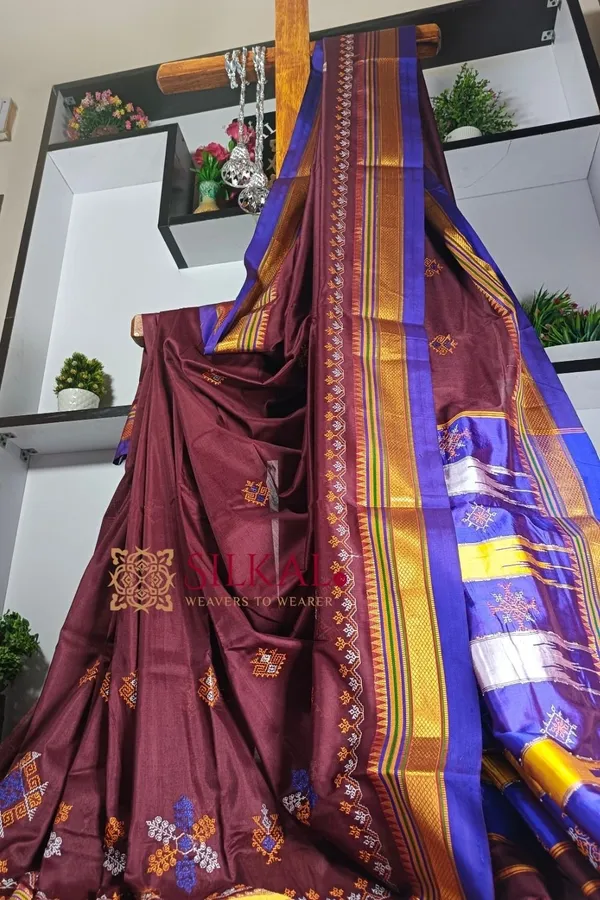 Ilkal_Semi_Silk_With_Kasuti_Saree_Code-_SKL1274