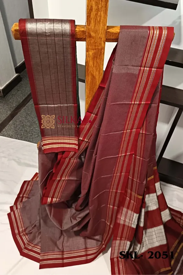 Ilkal_Viscose_Silk_Kaddi_Saree_With_Gomi_Border_Code-_SKL1177