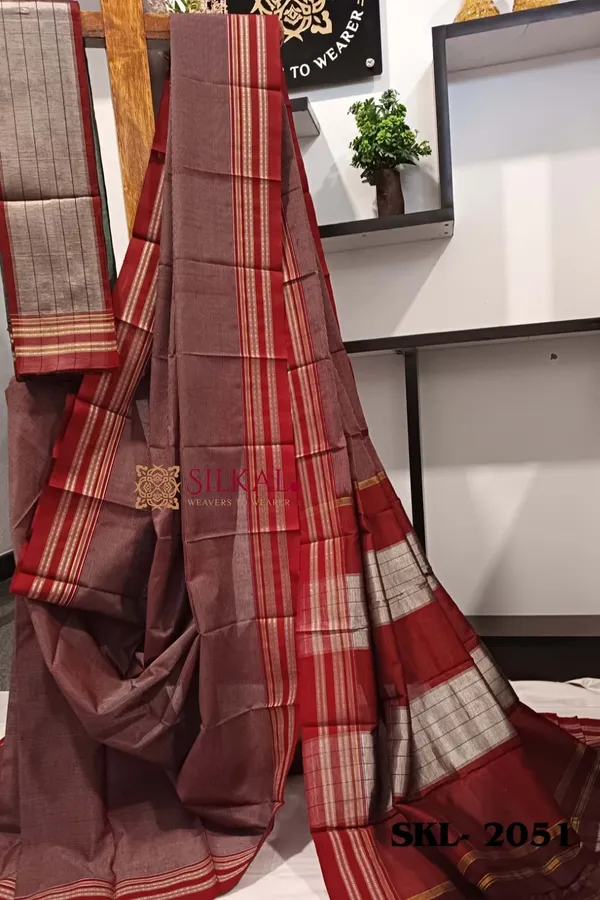 Ilkal_Viscose_Silk_Kaddi_Saree_With_Gomi_Border_Code-_SKL1177