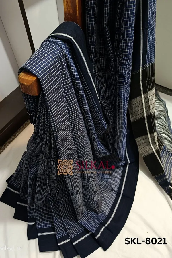 Patteda_Anchu_Checks_With_Plain_Border_Saree_Code-_SKL1216