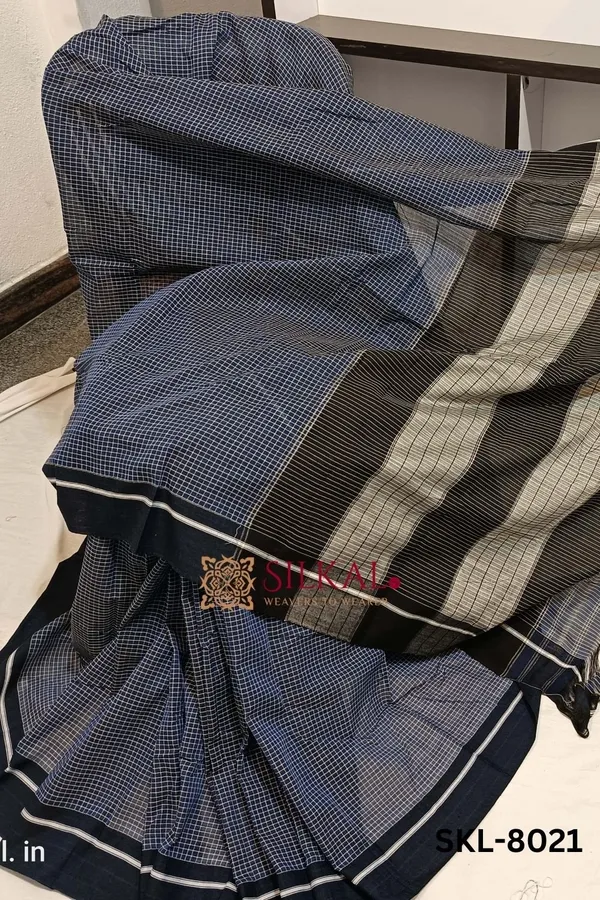 Patteda_Anchu_Checks_With_Plain_Border_Saree_Code-_SKL1216
