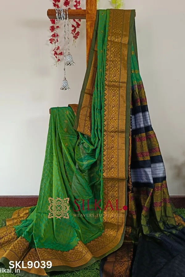 New_Design_Iilkal_Soft_Silk_Saree_Saree_Code-_SKL1532